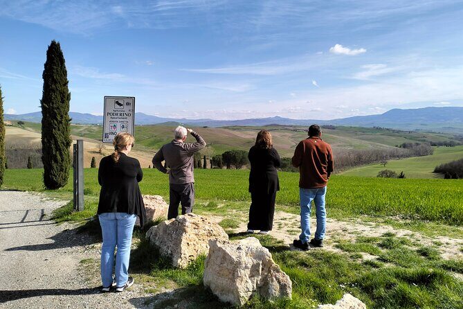 VIP Chianti, Brunello wine & Pienza with lunch From Siena - Transport and Group Size
