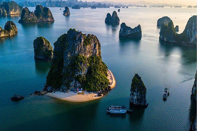 VIP Ha Long Bay 6 hour FUJI cruise with latest luxury cruise ship + limousine + highway + dinner for Japanese only - Analyzing the Cruise Itself: What to Expect