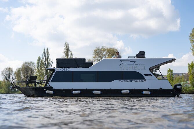 VIP Prague YachtBoat ONE Experience: All-You-Can-Drink - A Deep Dive into the Experience