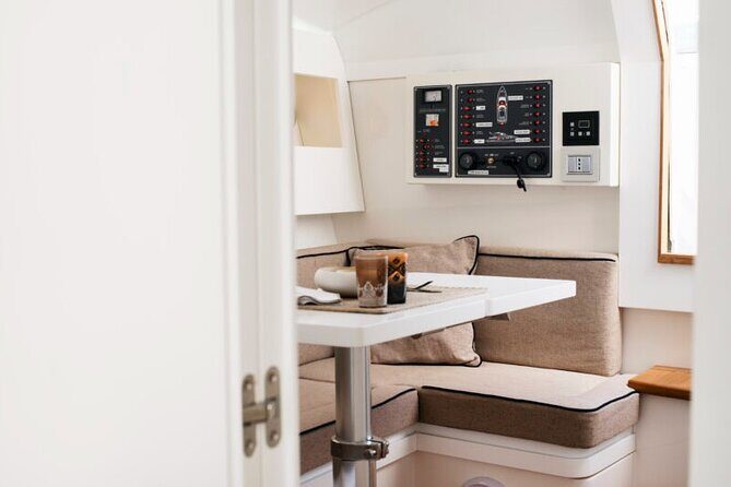 VIP Private Capri Dinner with Luxury Yacht Transfer & Aperitif - Who Will Love This Tour?