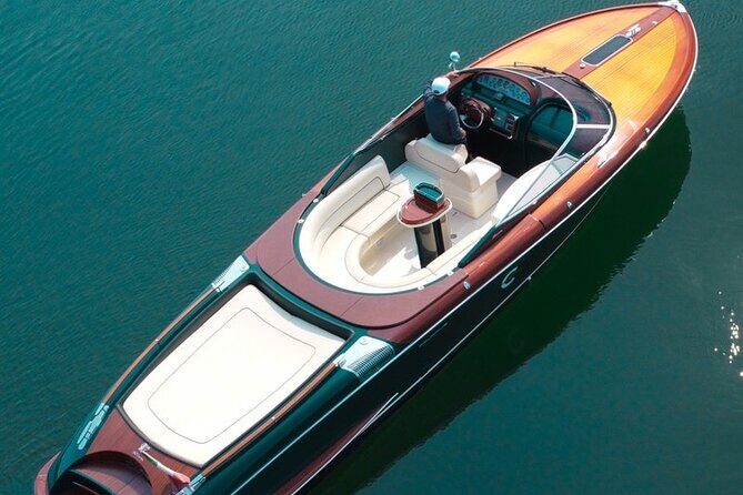 VIP Private Luxury Boat Tour - Riva Aquariva Yacht Venice - An In-Depth Look at the Riva Aquariva Private Tour in Venice
