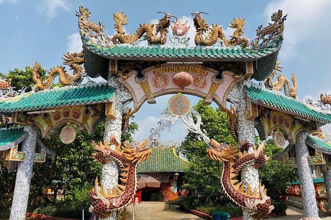 VIP Tour to Dragon Floating Temple by Speed Boat - Who Should Consider This Tour?