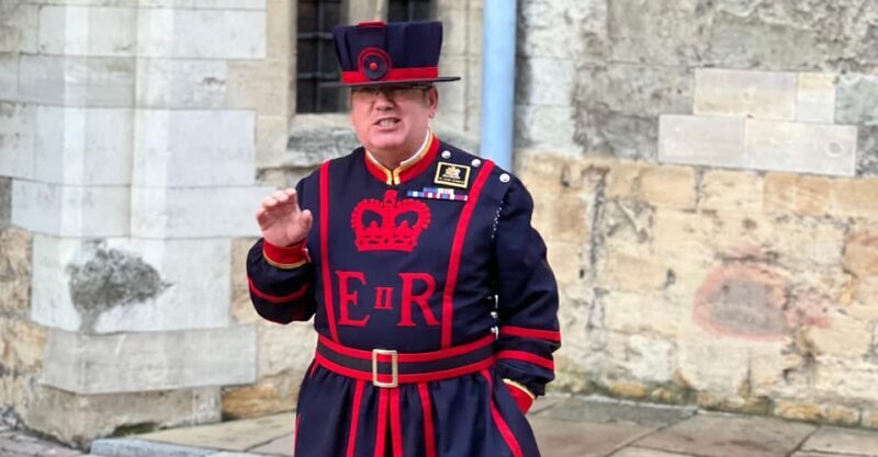 VIP Tower of London Beefeater Meet & Greet and Royal London - A Complete Breakdown of What to Expect