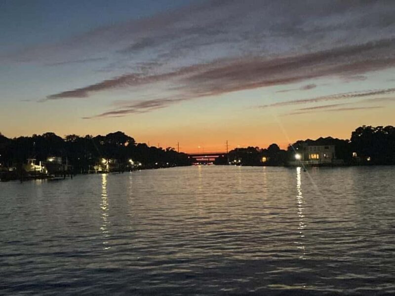 Virginia Beach: Private Pontoon Boat Charter - A Closer Look at the Virginia Beach Private Pontoon Experience