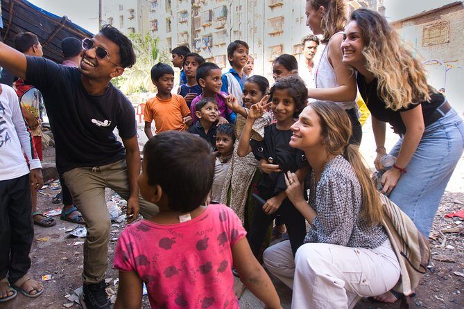 Virtual Real slumdog millionaire slum tour - A Closer Look at the Virtual Dharavi Pottery Tour