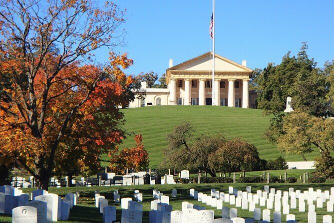 Visit Arlington National Cemetery with one of DC's best guides! - What to Expect from the Tour