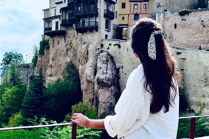 Visit Cuenca and a Vineyard in Spanish Tuscany from Madrid - Iconic Hanging Houses: A Photo-Op to Remember