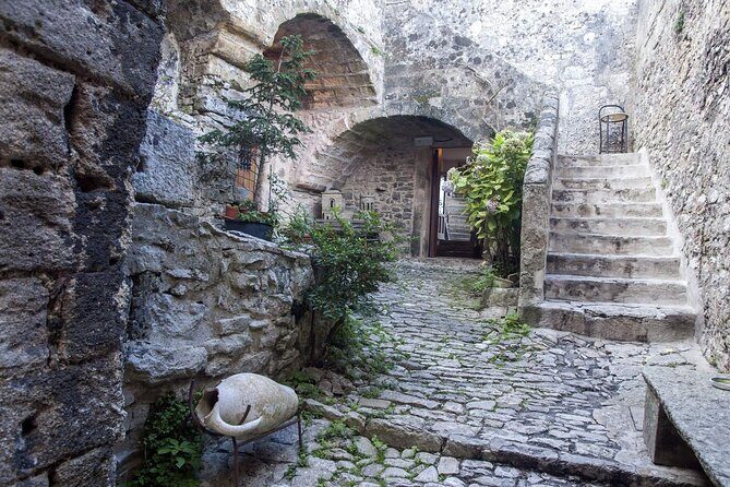Visit Erice Medival City From Trapani - Tasting Maria Grammatico - Who is This Tour Best For?