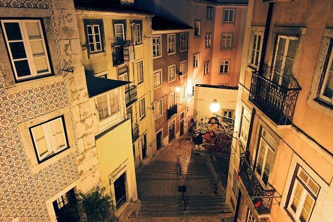 Visit Lisbon at night with dinner and Fados, on private tour - Exploring Lisbon at Night: A Deep Dive into the Fados Dinner Tour