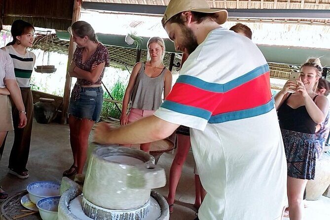 Visit Local Market, Coconut Basket Boat Ride and Cooking Class - Key Points