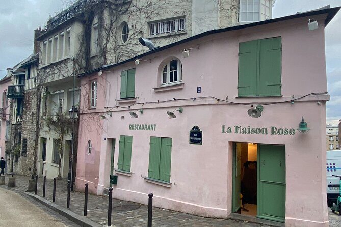 Visit of Montmartre with a treasure hunt - The Itinerary in Detail