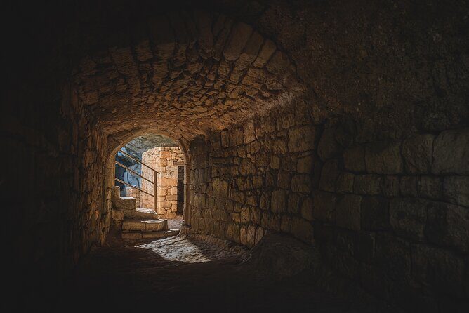 Visit of the Troglodytic Village of Madeleine - FAQs