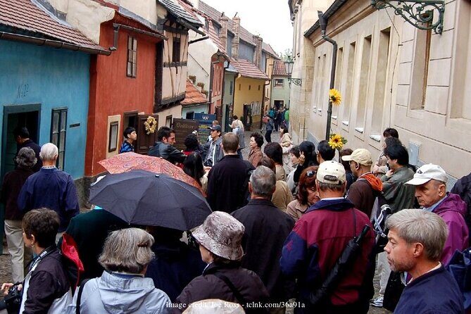 Visit Prague Castle & Lobkowicz Palace: Private Half-Day Tour - Final Thoughts