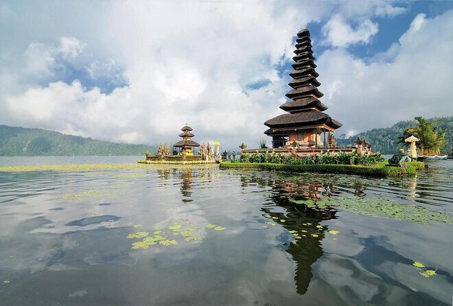 Visit Rice terrace, Beratan temple, waterfall by Vantage Volkswagen 181 - Key Points