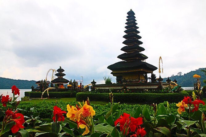Visit Rice terrace, Beratan temple, waterfall by Vantage Volkswagen 181 - The Sum Up