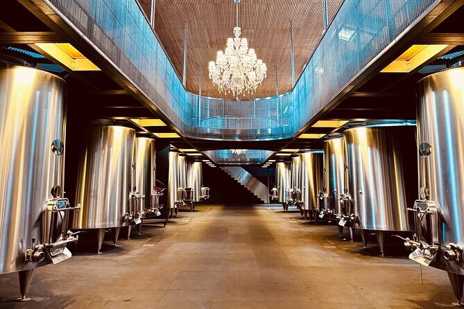 Visit Saint-Emilion and Pomerol:Vineyards, lunch and tastings included - Frequently Asked Questions