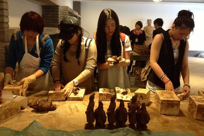 Visit Terracotta Warriors, Cave Dwellings, Muslim Quarter in Xian - Key Points