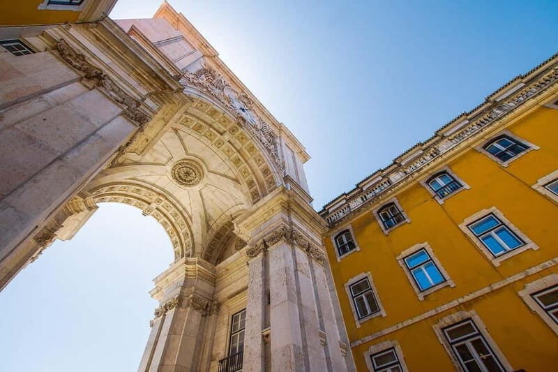 Visit the centre of Lisbon. Small group. Follow the guide.. - Authenticity and Value