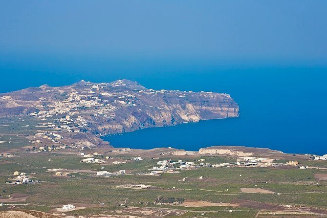 Visit the Highlights of Santorini island. - Key Points