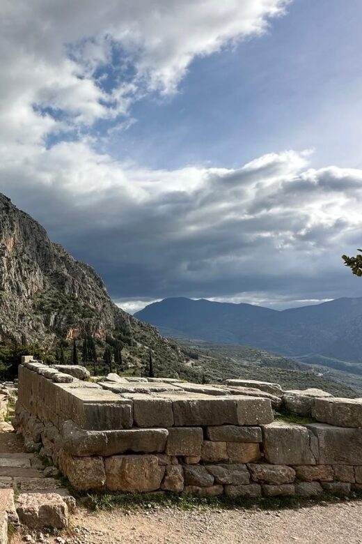 Visit Thermopylae & Delphi Navel of Earth Private Tour 8H - FAQs