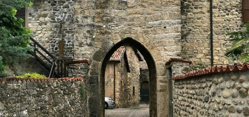 Visit to the medieval village of Trebecco Castle and the Church of St. Fermo - The Church of St. Fermo: A Hidden Architectural Gem