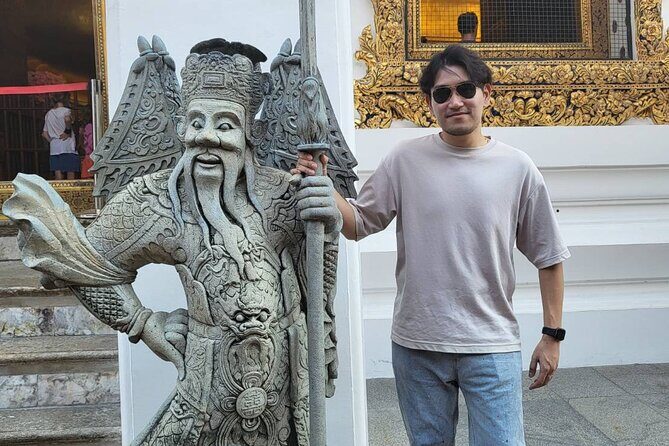 Visit Wat Pho and Wat Arun with Local Expert - FAQs