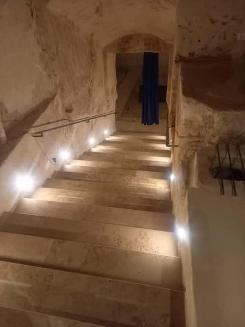 Visita ai Sassi di Matera in Italiano. CASA E CHIESA INCLUSE - Key Points
