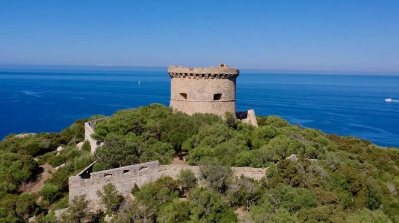 Visite en bateau avec final au COUCHER DE SOLEIL+vin Corse - The Heart of the Experience: What the Tour Looks Like