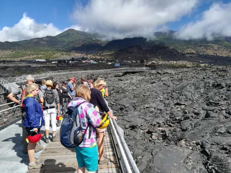 Volcanic caving Las Palomas Cave (ES-EN) - What You’ll Love and What to Consider