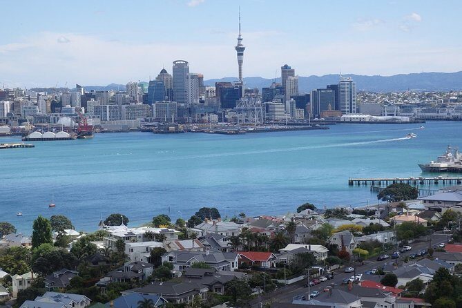 Volcanoes, Coasts, and Secret Spots Afternoon Tour in Auckland - The Sum Up
