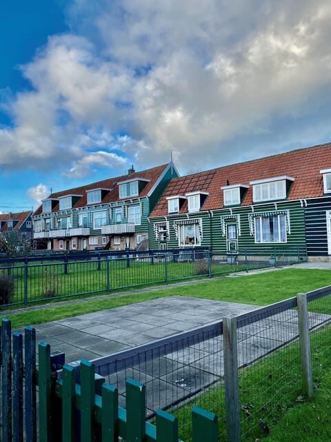 Volendam: Bike Rental including Highlights-Routes - Introduction to the Volendam Bike Rental Experience