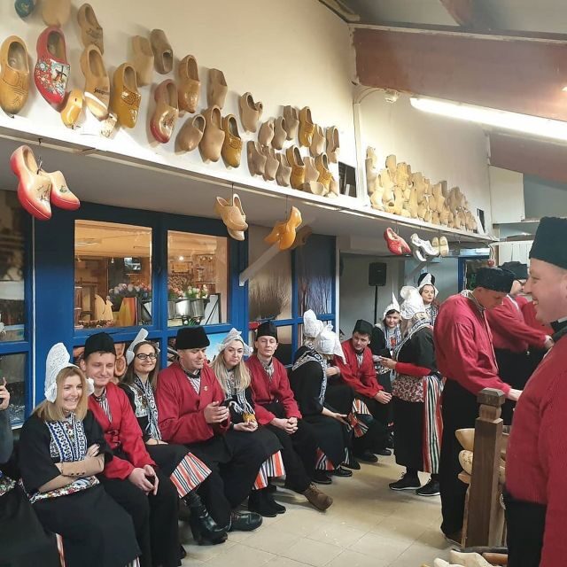 Volendam: Traditional Costume Photo with Cheese & Clog Tour - The Sum Up