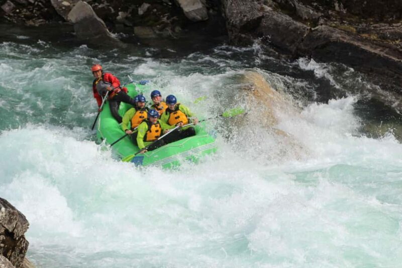 Voss: Thrilling Whitewater Rafting Guided Trip - The Guides and Safety
