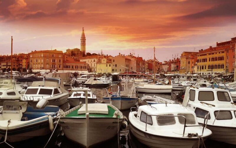 VRSAR: Private Night Boat Tour to Rovinj from Vrsar - The Experience: What to Expect on the Private Night Boat Tour