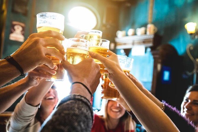 Wacky Fayetteville Bar Crawl: By Lets Roam - What is the Wacky Fayetteville Bar Crawl?