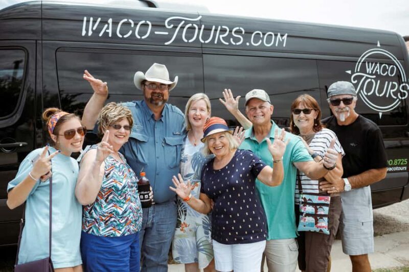 Waco: Fixer Upper Highlights and City Tour by Van - FAQs