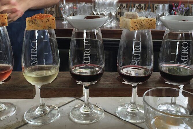 Waiheke 'FLAVOURS' of lunch Wine Oil Beer Spirits max 11 clients - Key Points