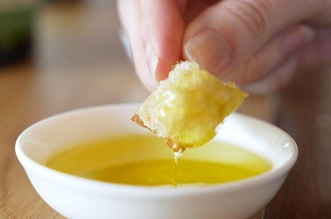 Waiheke 'FLAVOURS' of lunch Wine Oil Beer Spirits max 11 clients - FAQ