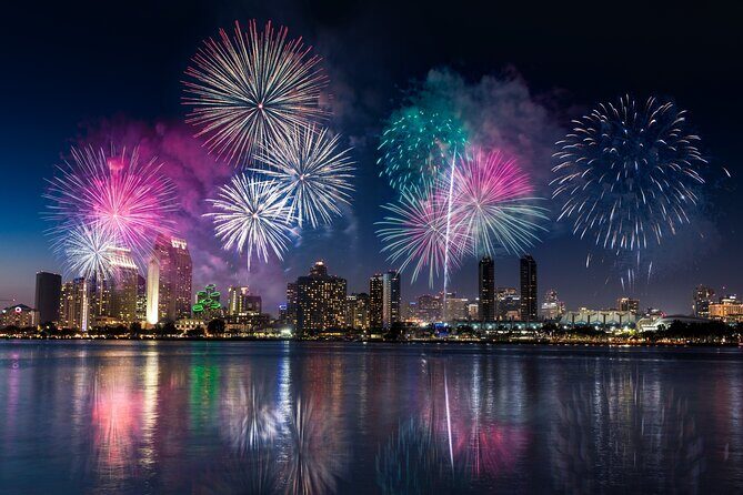 Waikiki Friday Fireworks Boat Cruise - FAQs