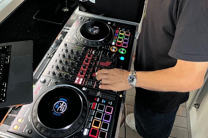 Waikiki Friday Fireworks Party Cruise with Live DJ & Full Bar - The Experience: What to Expect on the Waikiki Friday Fireworks Party Cruise