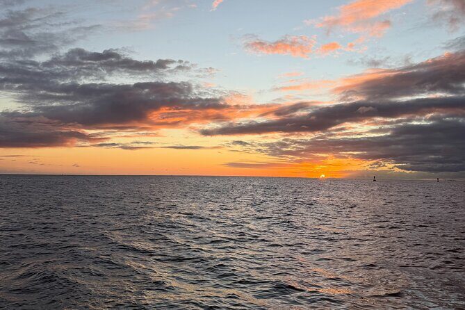 Waikiki Sunset Boat Cruise - The Sum Up: Why Choose the Waikiki Sunset Boat Cruise?
