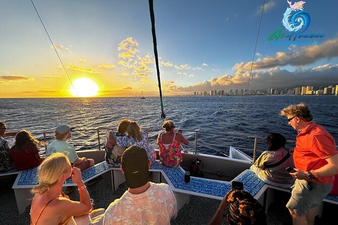 Waikiki Sunset Cruise from Oahu - A Relaxing Way to See Waikiki and Beyond
