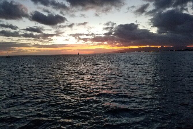 Waikiki to Diamondhead: Sunset BYOB Cruise - Itinerary Breakdown