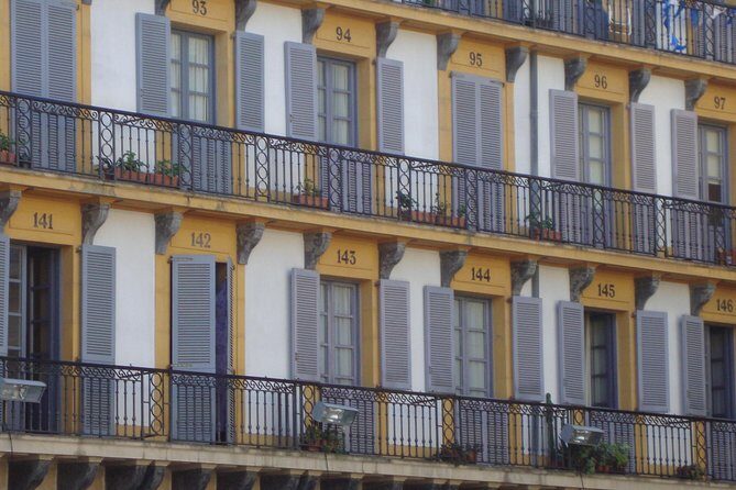 Walk and Taste San Sebastian - Exploring the San Sebastian Food Scene with a Local Flair