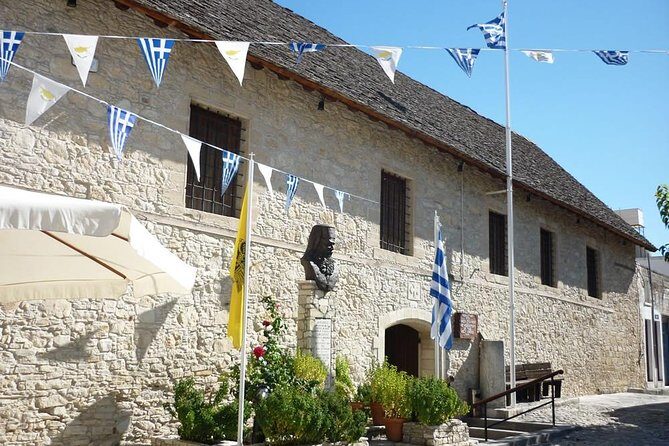 Walk in Omodos alleys & around Kelephos medieval Venetian bridge - The Sum Up