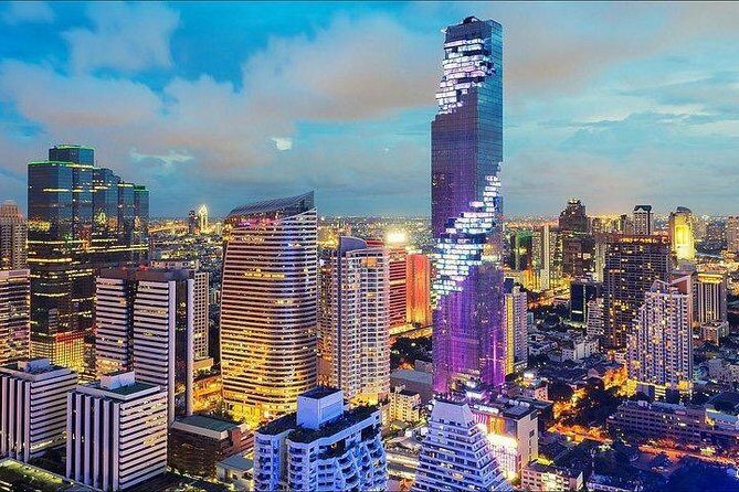 Walk over SKY at Kingpower SkyWalk Admission Ticket - Key Points