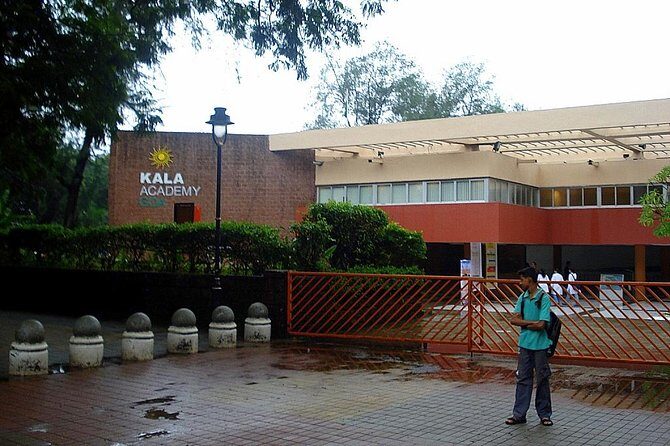 Walk through the heritage Campal neighbourhood (2 Hours Guided Walking Tour) - Authentic Insights from the Guide and Fellow Travelers