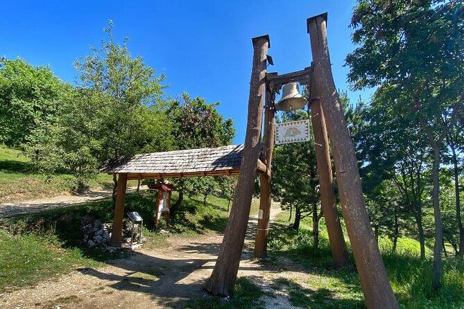 Walk to recent and aged spiritual sanctuaries near Budapest - FAQ