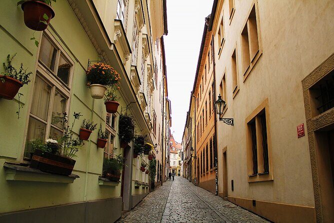 Walking through ages: 11th to 21st century, Prague flavoured - FAQ