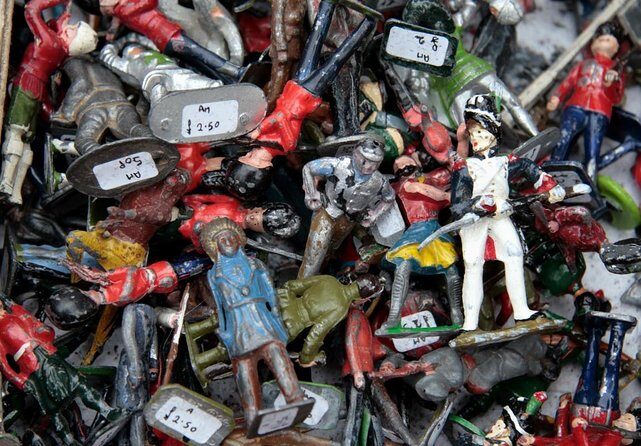 Walking Tour around Spitalfields in the East End of London - An Introduction to the Experience